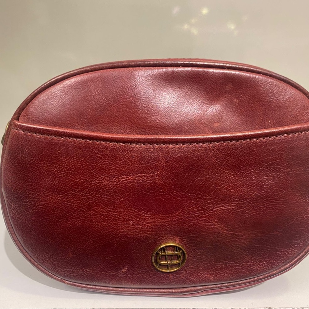 Massimo Dutti Burgundy  vintage unisex bum bag in leather metal logo very resis